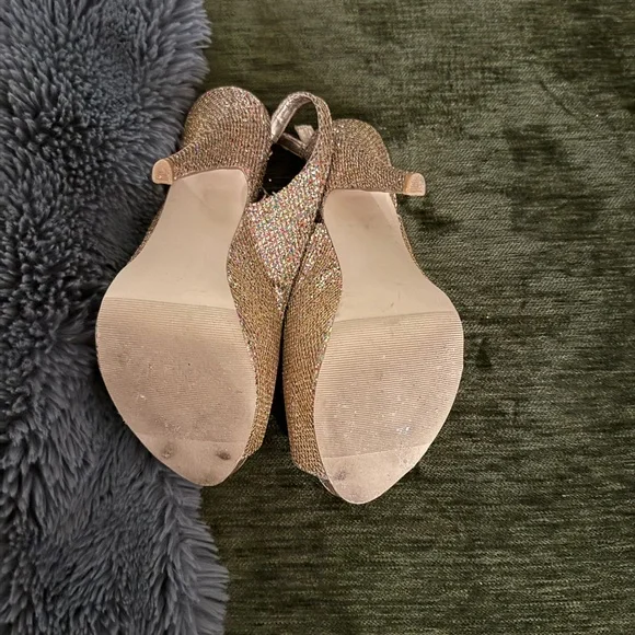 Steve Madden Glittering Gold Slingback Heels - Picture 4 of 4